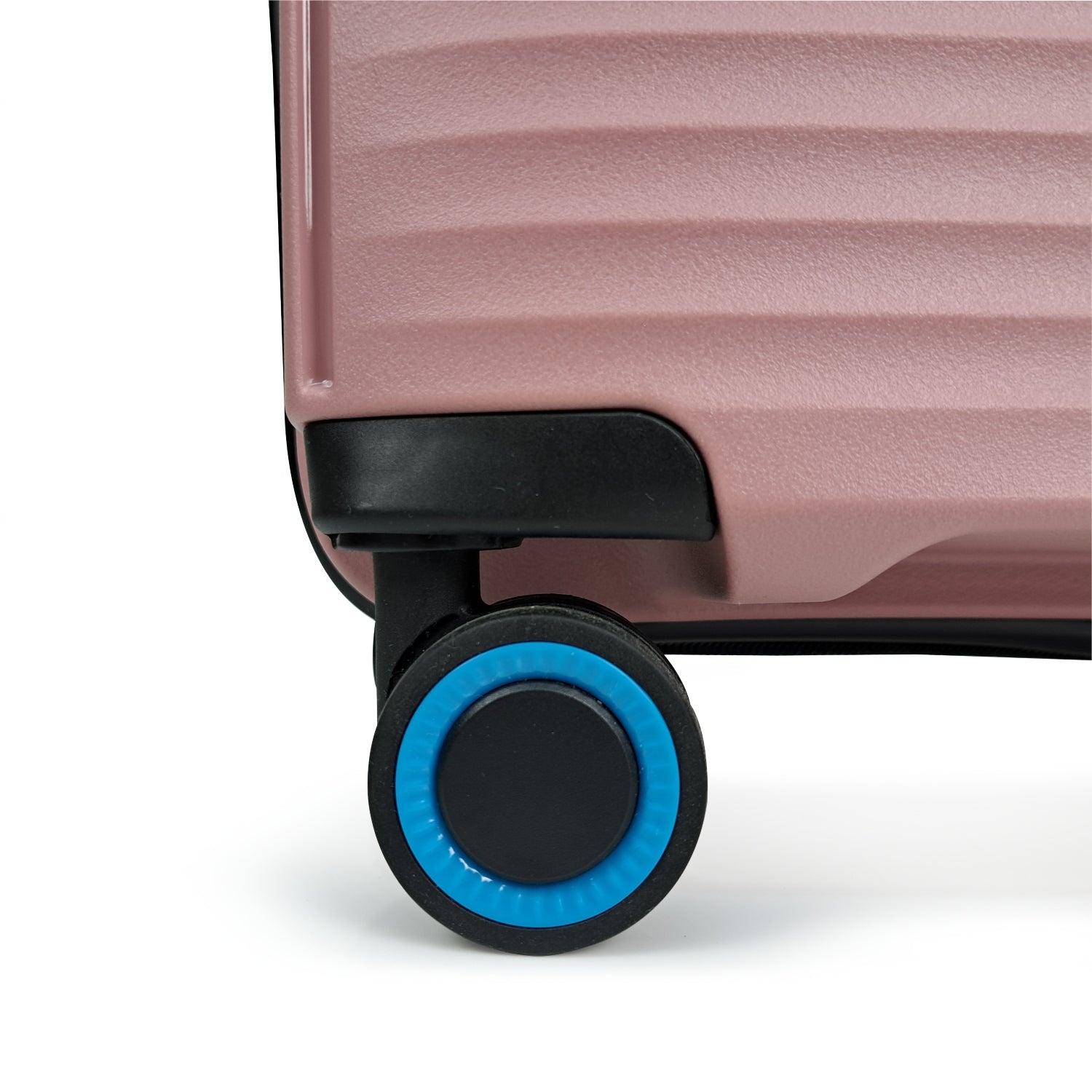 maleta de cabina 10 kgs liviana resistente con candado TSA ruedas con giro 360 calidad alemana