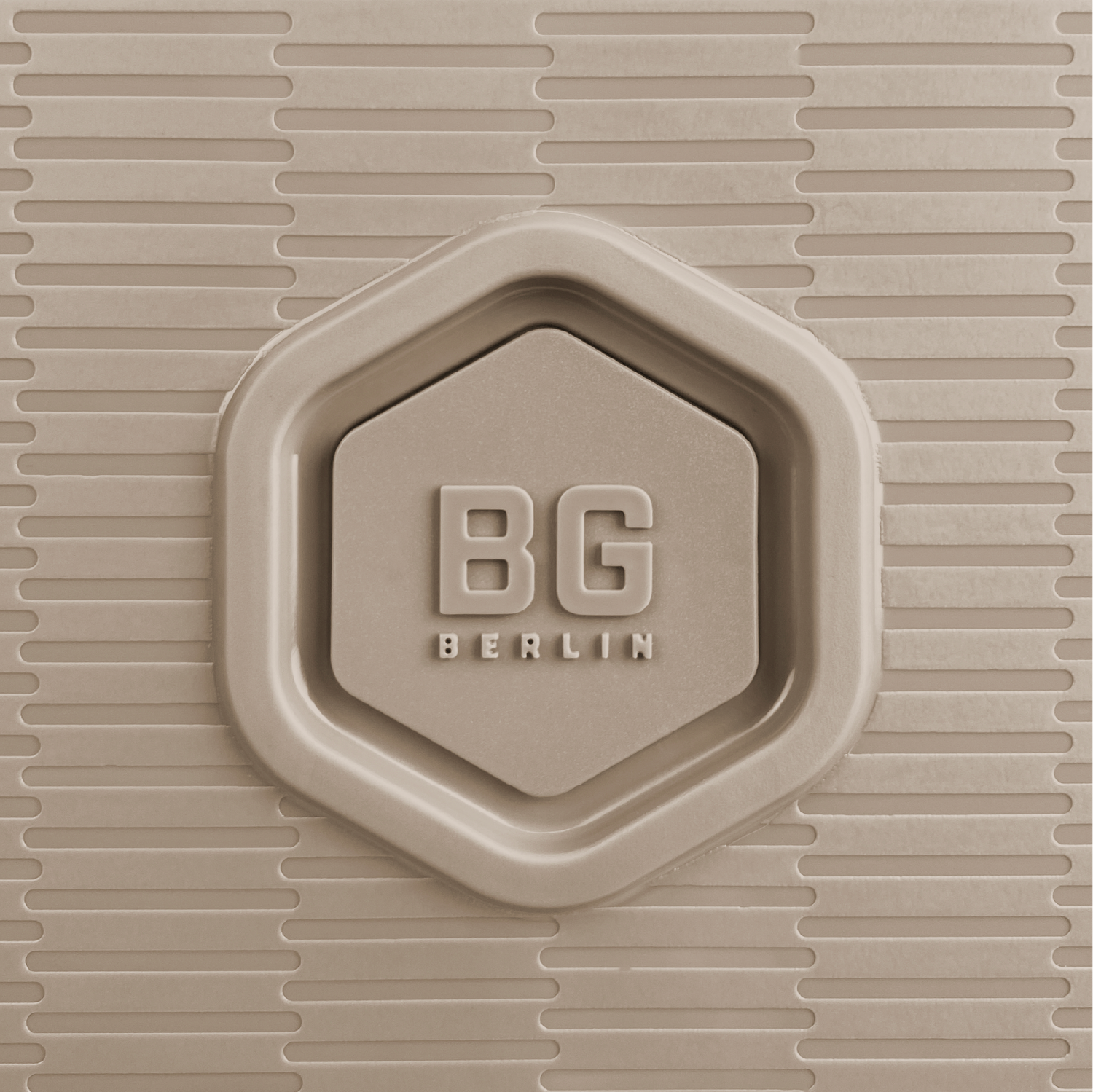 **PREVENTA EXCLUSIVA 25% OFF**MALETA GRANDE (23 Kg) BG BERLIN ZIP² CIERRE SEGURO 125 LTS - Pilgrim Tienda para viajeros