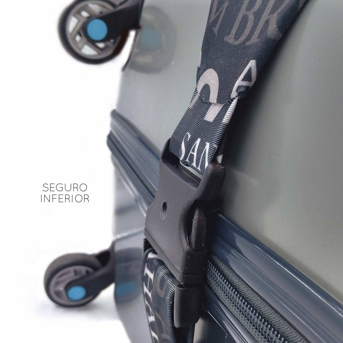 FUNDA CUBRE MALETA NEGRA LISA PERSONALIZABLE - Pilgrim Tienda para viajeros