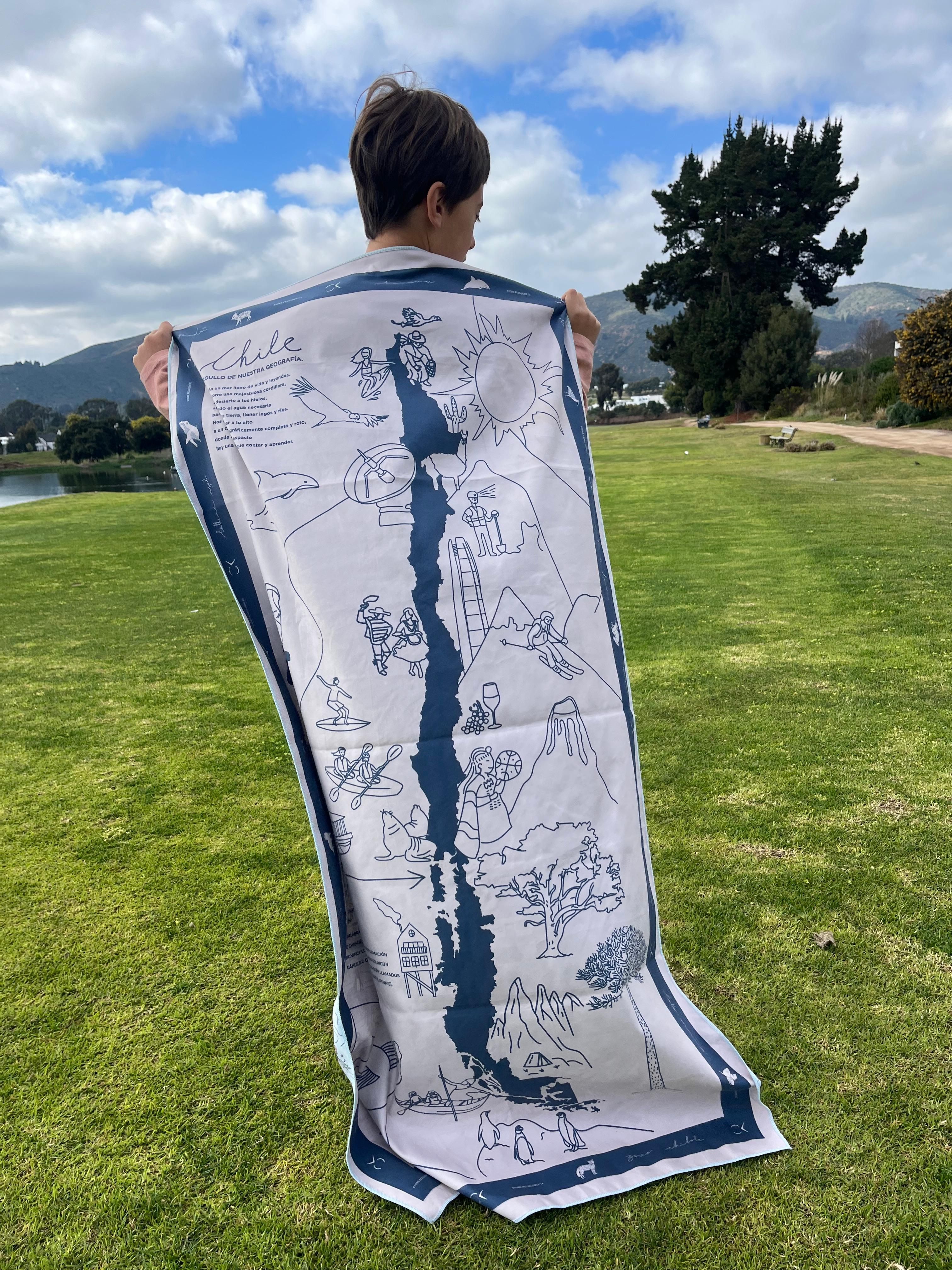 TOALLA DE VIAJE ILUSTRADA CHILOÉ