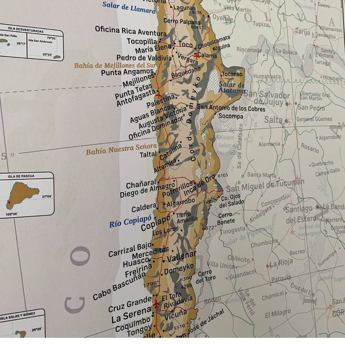 MAPA PINS CHILE MARCO DORADO