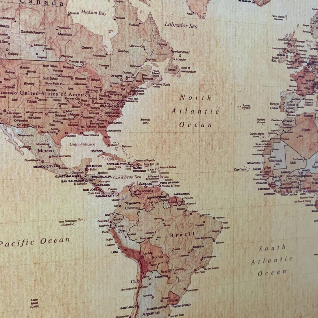 MAPA PINS MUNDI CHICO MARCO ALMENDRA