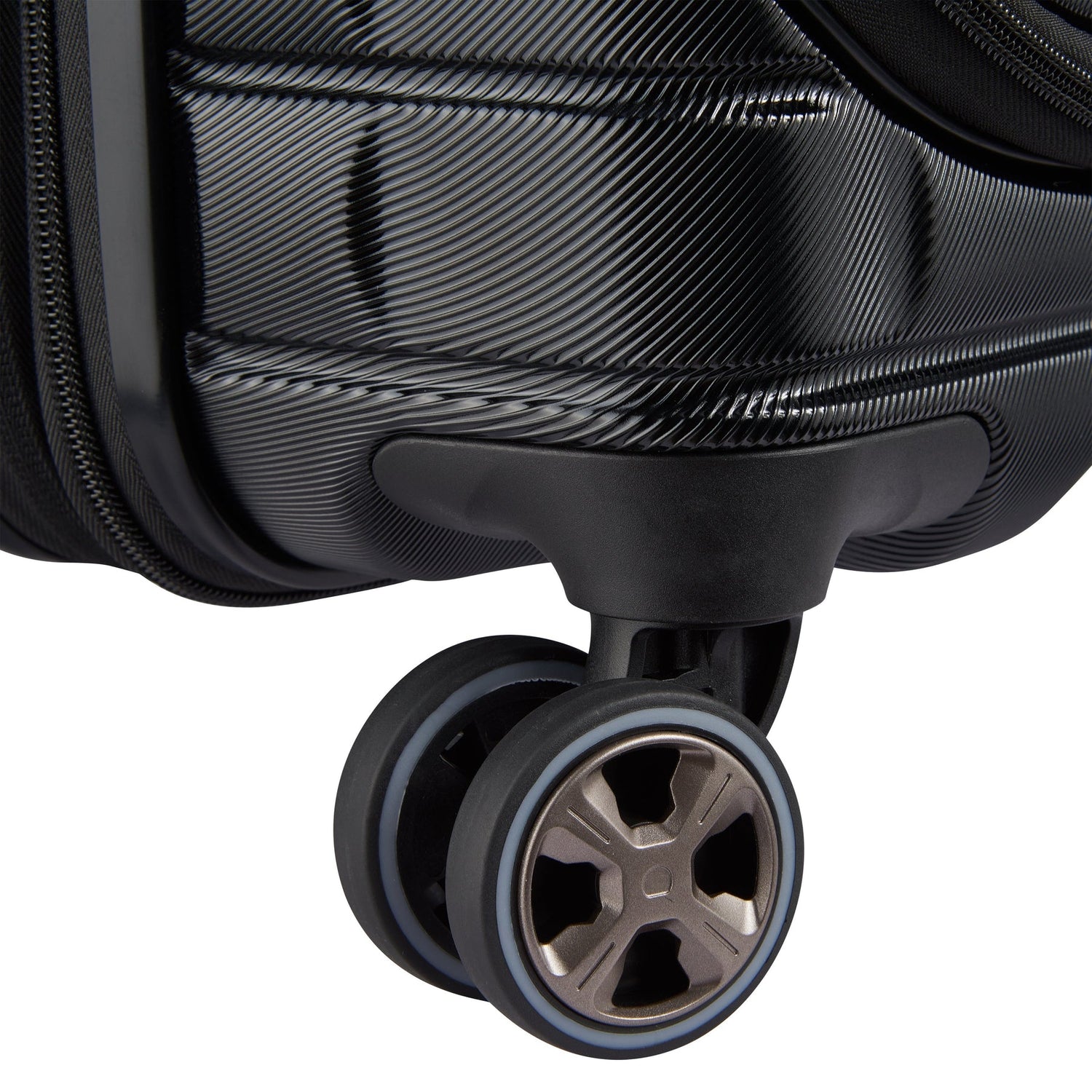 MALETA DELSEY DE CABINA EXPANDIBLE CON PORTALAPTOP SHADOW 5.0 41 LT